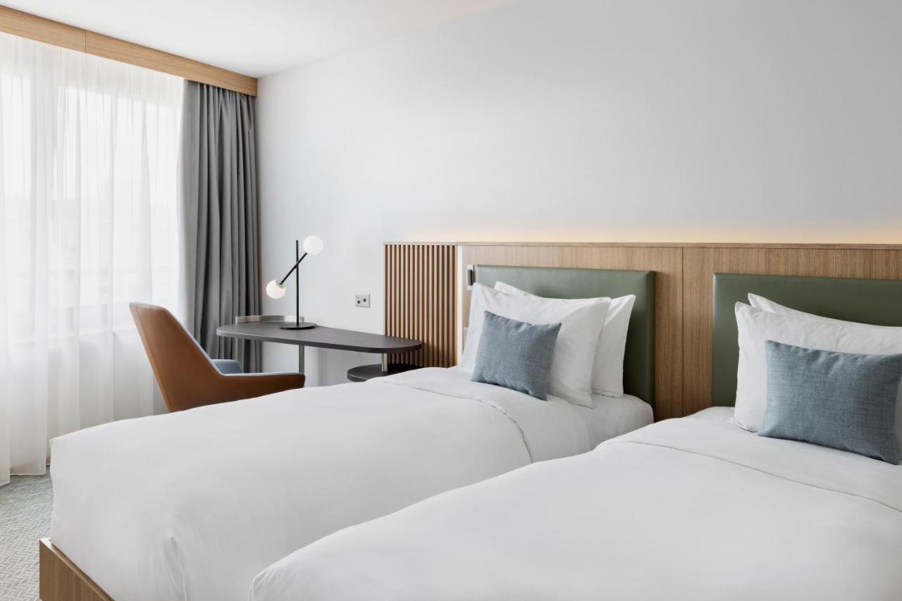 Courtyard By Marriott Biel Bienne Hotel Exterior photo