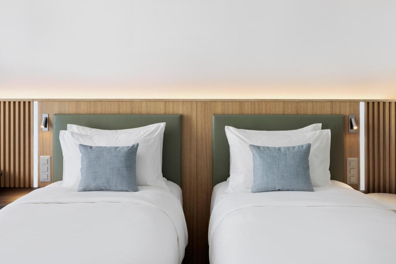 Courtyard By Marriott Biel Bienne Hotel Exterior photo