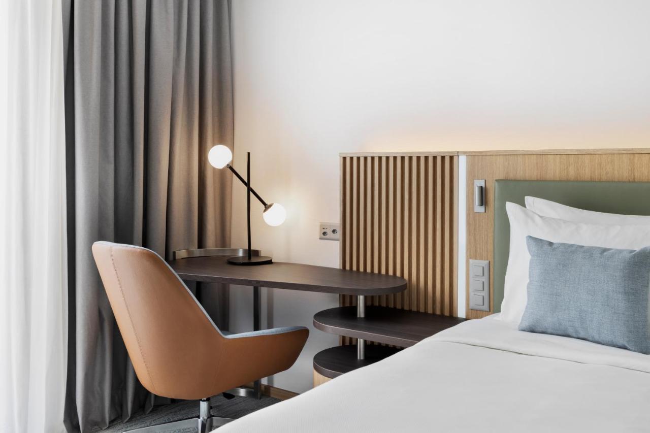 Courtyard By Marriott Biel Bienne Hotel Exterior photo