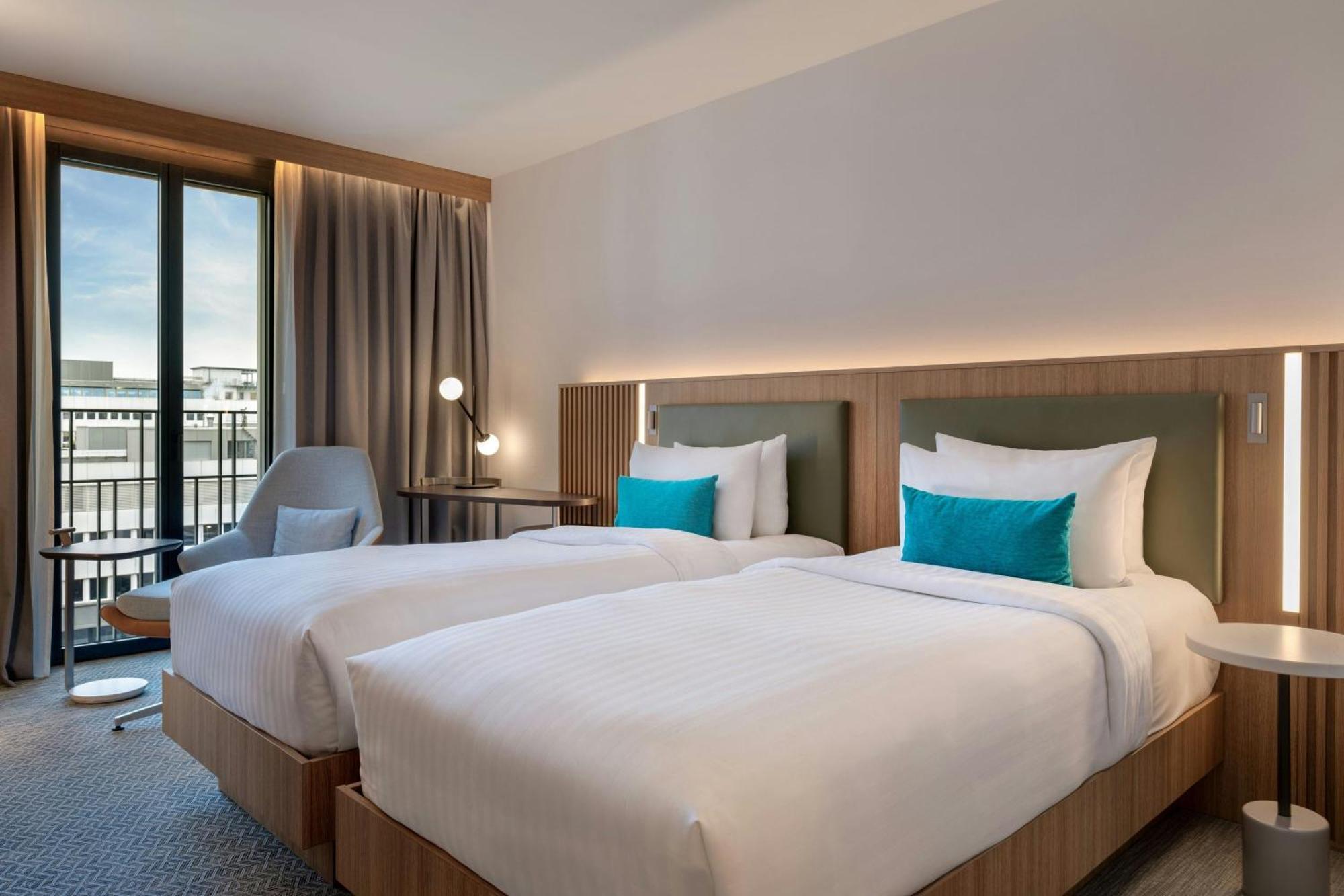Courtyard By Marriott Biel Bienne Hotel Exterior photo