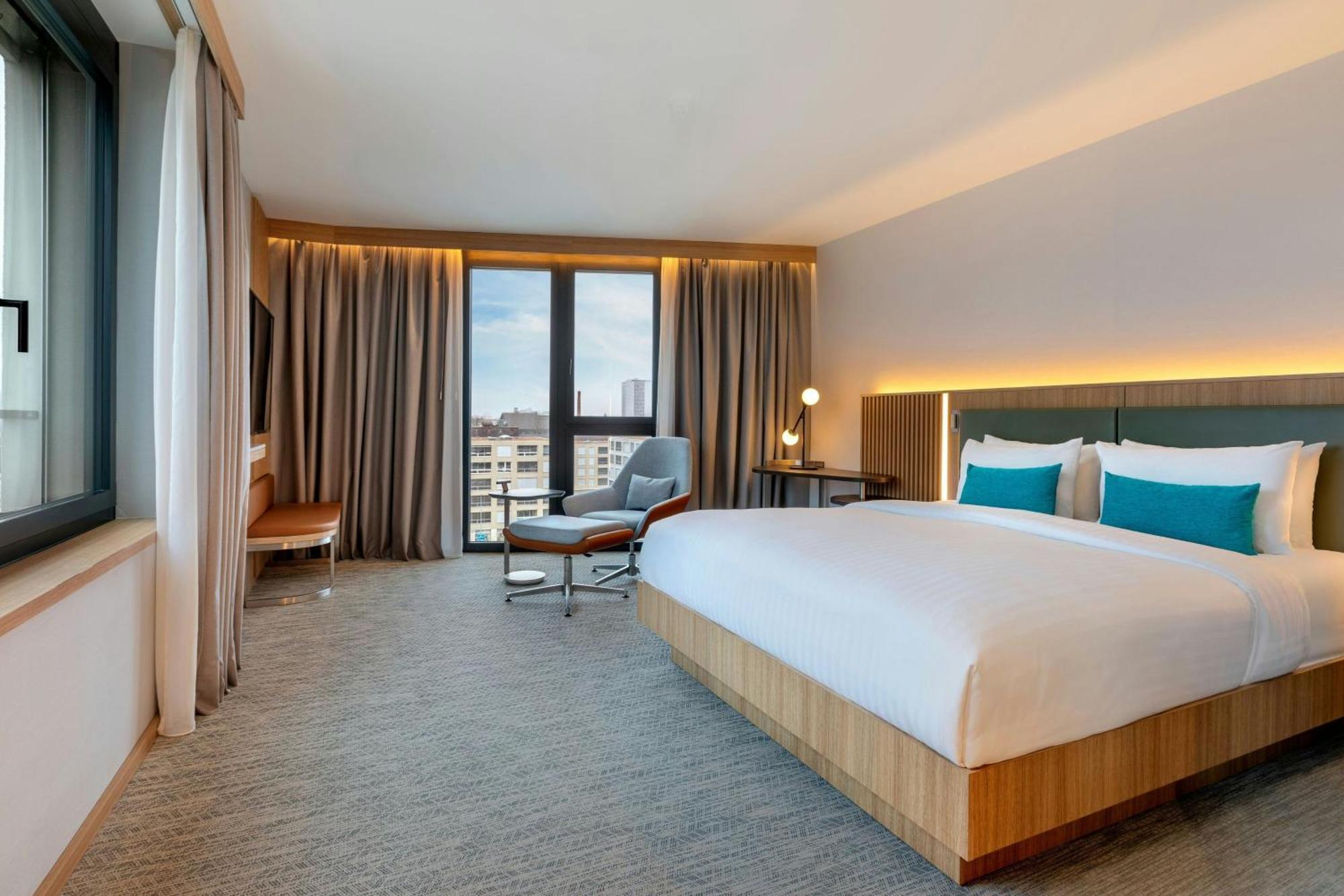 Courtyard By Marriott Biel Bienne Hotel Exterior photo